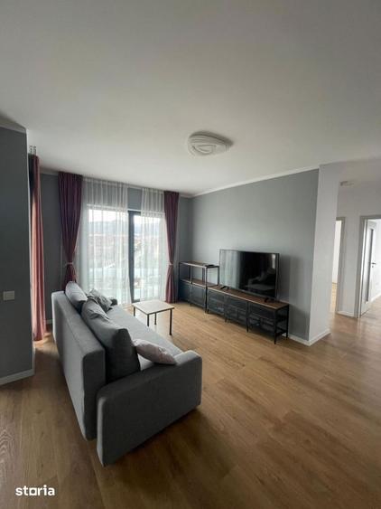 Apartament cu 3 camere, mobilat în Florești