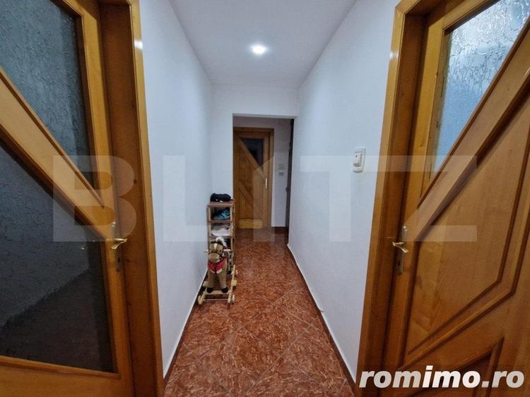 Apartament cu 3 camere decomandat în Ampoi 2