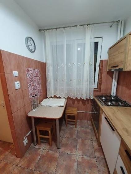 Ap 2 cam, zona Pajura, metrou Jiului, Bucurestii Noi - 8