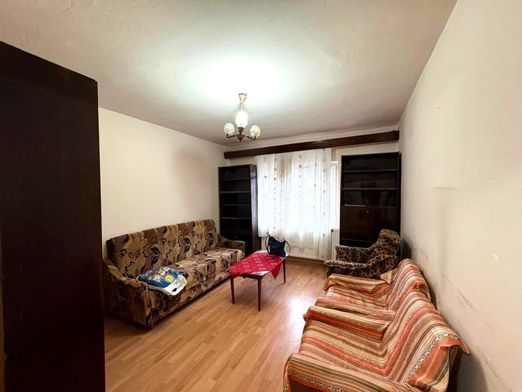 Garsoniera 30mp -etaj 1-zona Peco Porolissum 33.900eur neg - 5