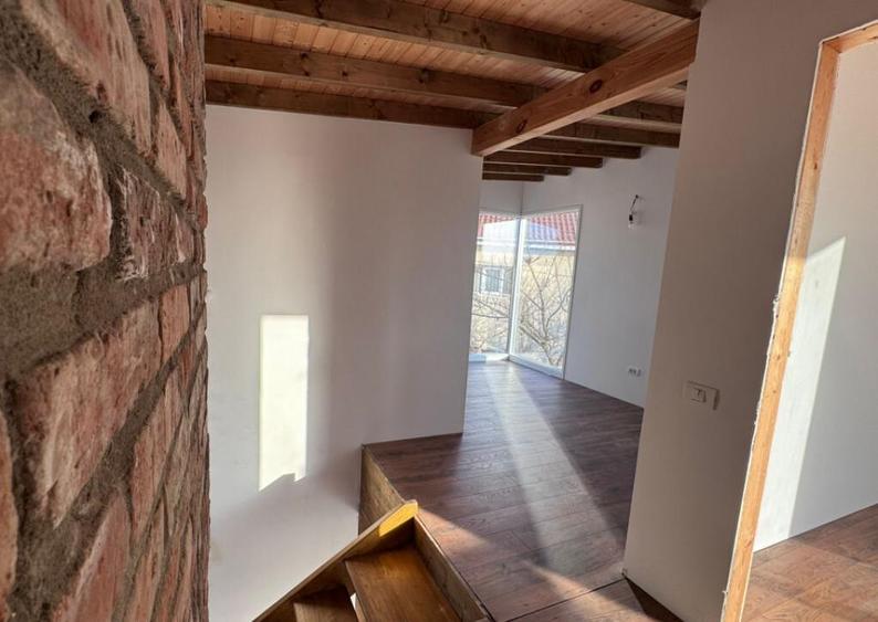 ???? Casa moderna aproape de lac, 4 dormitoare, teren gene - 16