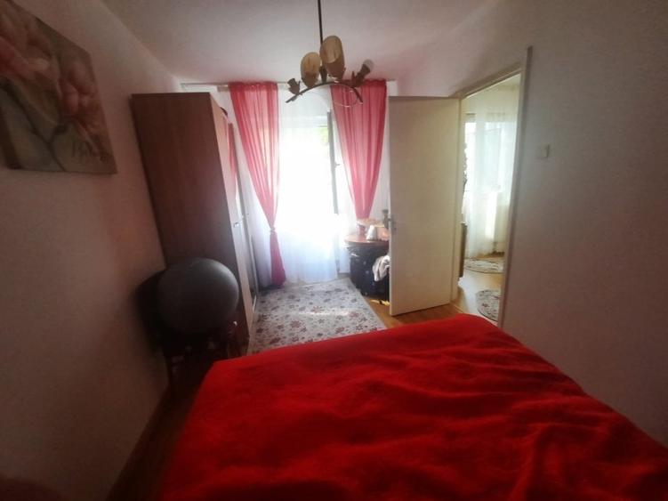 Apartament 2 camere, etajul 2/4, zona Alexandru cel Bun - 2