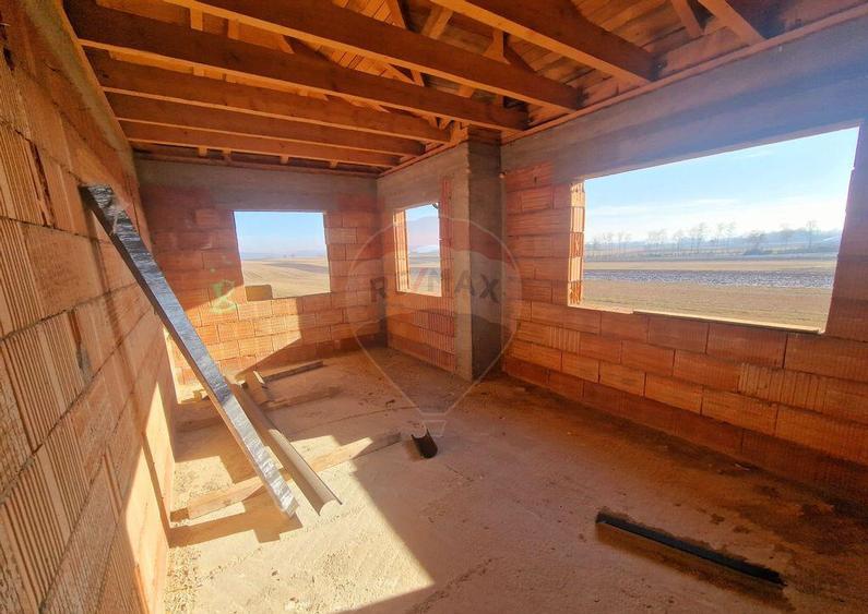 Casa si 74000 metri patrati teren - 9