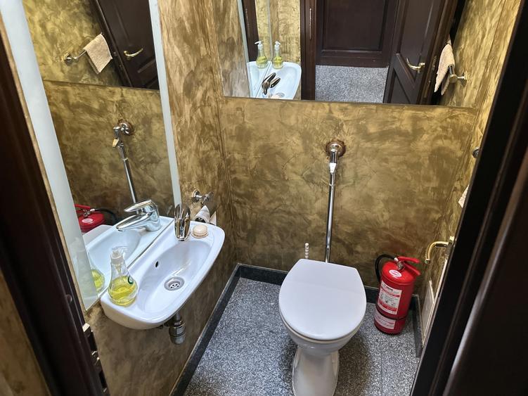 Reședință exclusivistă pe malul lacului - Exclusive Residence on the Lakefront - 8