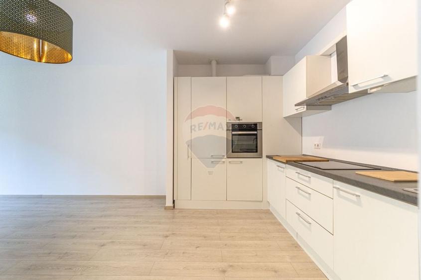 Apartament cu 4 camere de inchiriat Tampa Gardens Racadau etaj 10/12 - 4