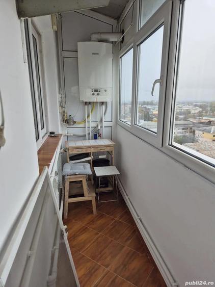 Inchiriez apartament 3 camere - 4