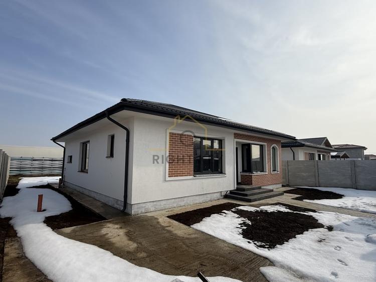 Casa pe parter, pod depozitare, 4 camere, teren 500mp! Comision 0%! - 2