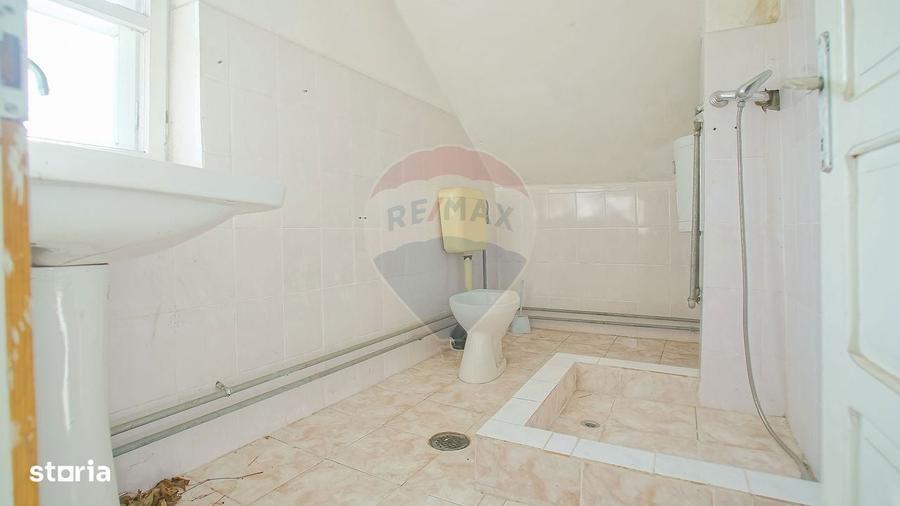 Casa + teren de vanzare comision 0% - 12