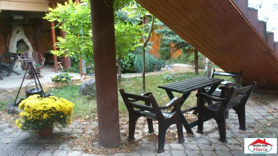 Casa solida cu teren 719 mp in Piata Titulescu - 11