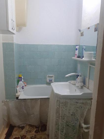 Vanzare Apart. 3 camere cf.2, semidec., et.2 din 4, mobilat si supr. utila 44.mp. Zona Viziru 1, - 6