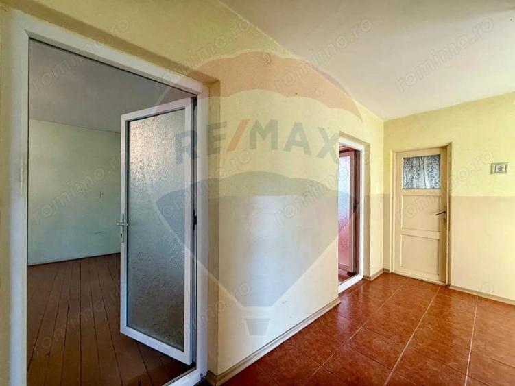 Casa de vanzare Mihail Kogalniceanu teren 524 mp Jud Constanta - 5