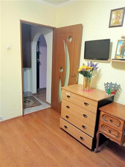 Apartament 2 camere semidecomandate, mobilat, zona - 5