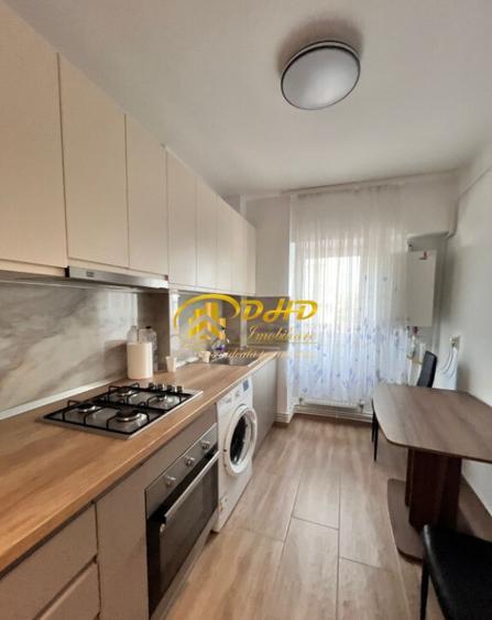 Doua camere decomandat,zona Pacurari Posta,la bulevard,lift,CT - 7