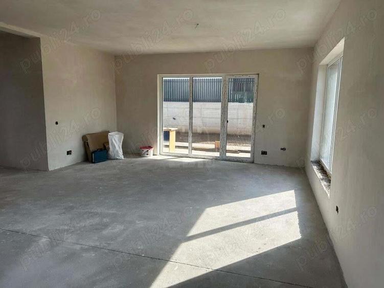 CASA individuala, zona Luna de Sus - 12