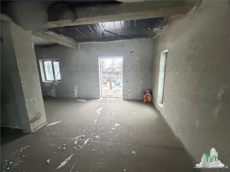 Vila 5 camere de vanzare in Frumusani, ideala investitie - 10