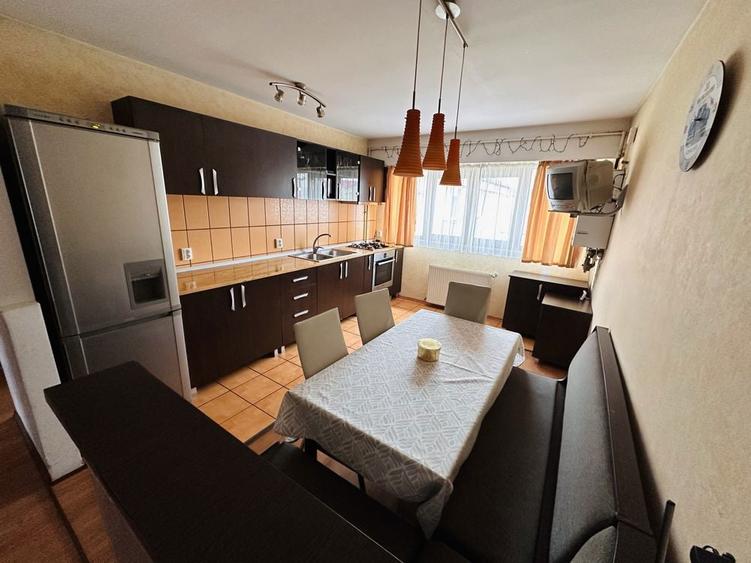 Propietar vand apartament 3 camere , 70 mp zona Vasile Aron - 4