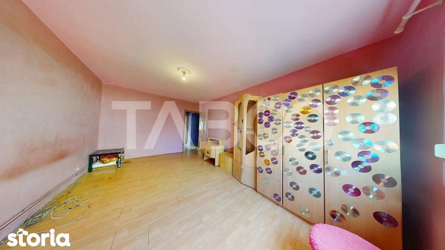 Strand etaj 1 Apartament decomandat 50 mpu balcon pivnita - 2