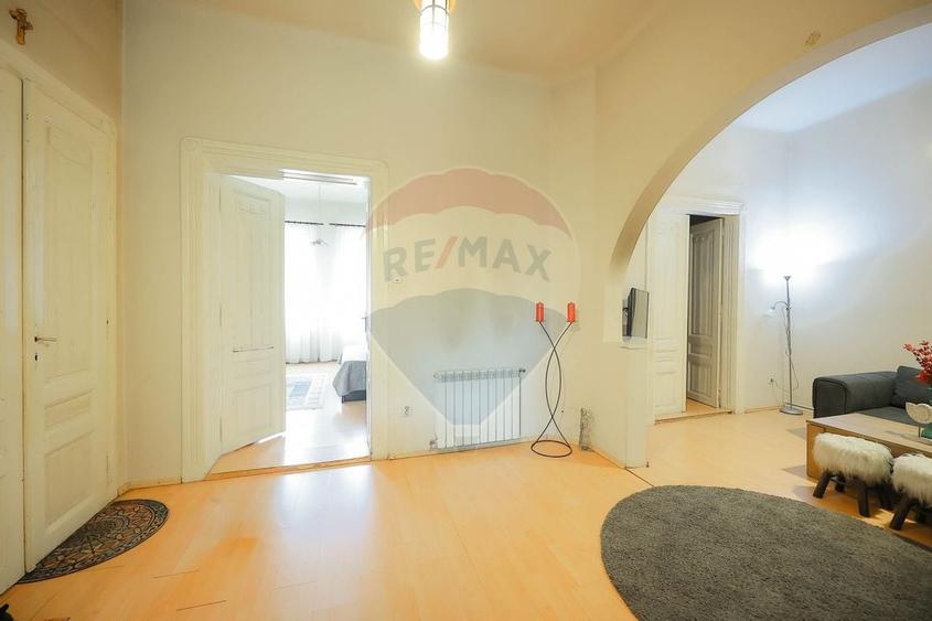 Casa / Vila cu 4 camere de vanzare Ultracentral Str. Louis Pasteur - 17