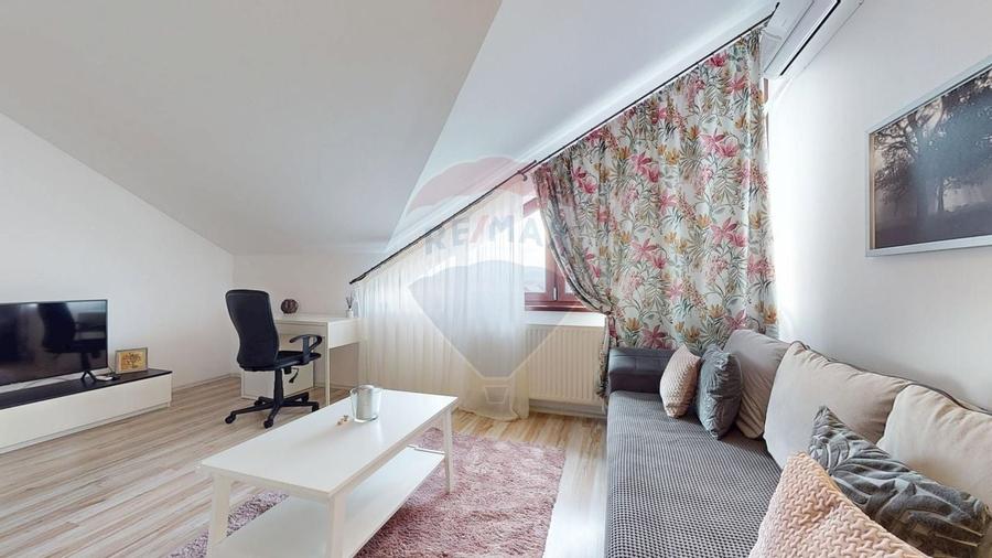 Apartament cu 2 camere de închiriat în zona Tractorul - 9