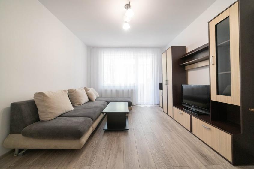 Apartament cu 3 camere decomandat, mobilat în Fabric Apartament cu 3 camere decomandat, mobilat în Fabric