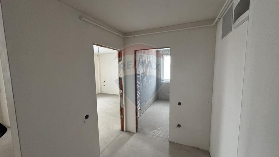 DE VANZARE - Apartament 3 camere, decomandat, Str. Victoriei - 4