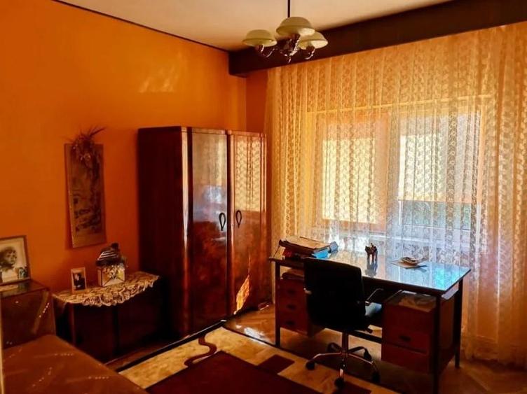 Vanzare apartament 4 camere, zona Sud - 7