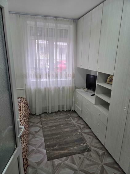 Apartament de vanzare - 3