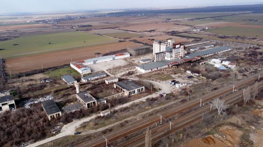 Spatii industriale , teren ,silozuri si Fabrica de nutret pentru animale Peris