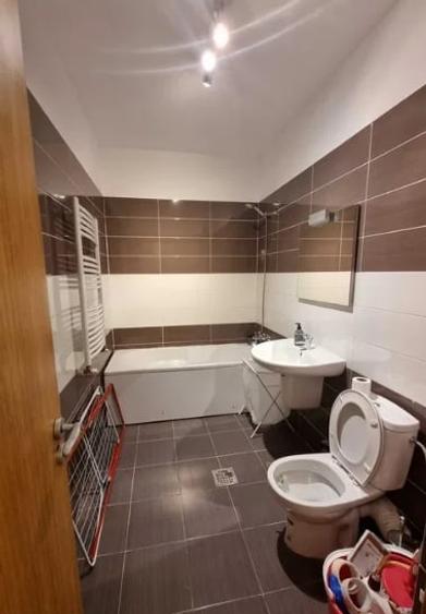 Calea Calarasilor,Traian,bl.2015,et.1/4,DECOMANDAT,Renovat,centrala,2 balcoane - 5