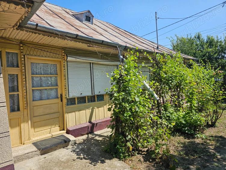 Proprietate la ?ara casa batraneasca + anexe + teren 2.713 mp - 7