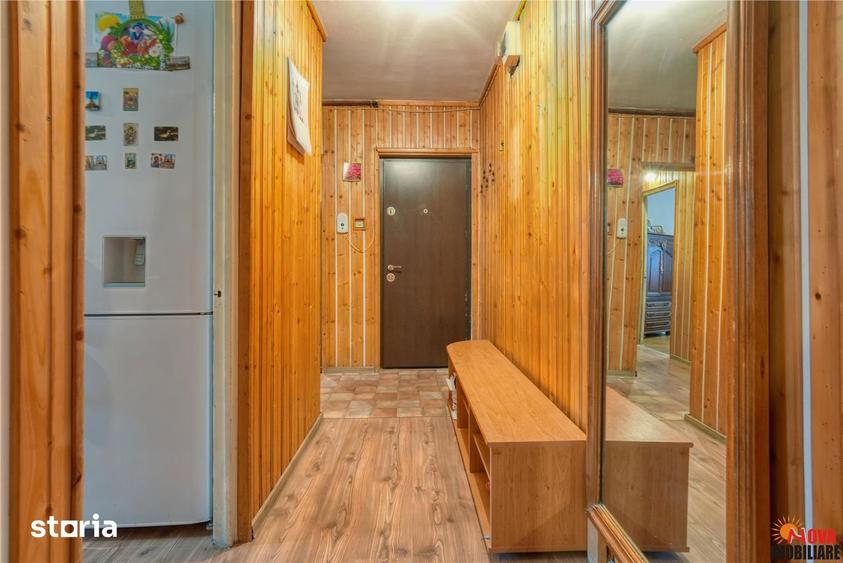 Apartament cu 4 camere în Astra