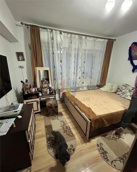 Ap. 3 cam, conf 1, decomandat, Radu Negru, etaj 3 - 4