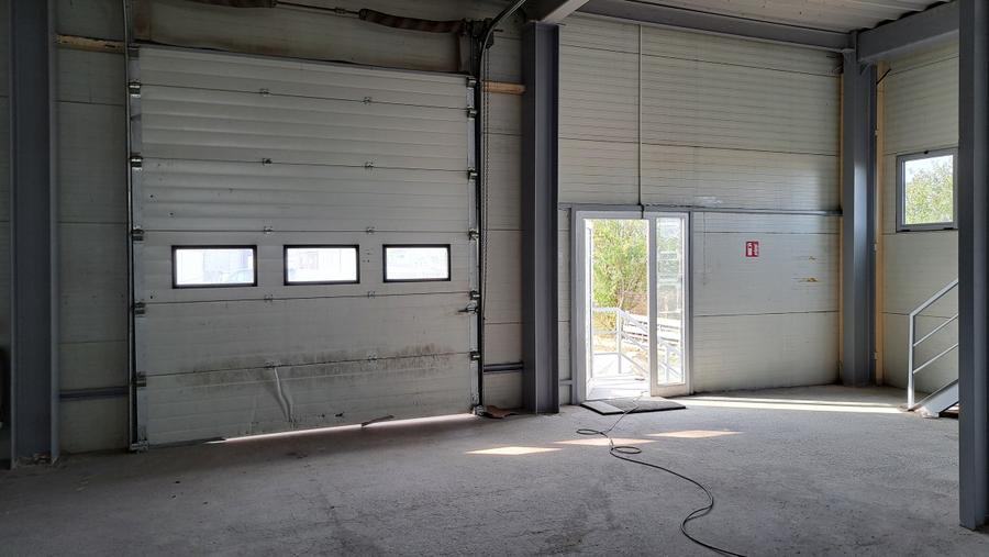 HALA DEPOZITARE CU ETAJ PARTIAL PENTRU BIROURI AMPLASAMENT: OTOPENI - 32