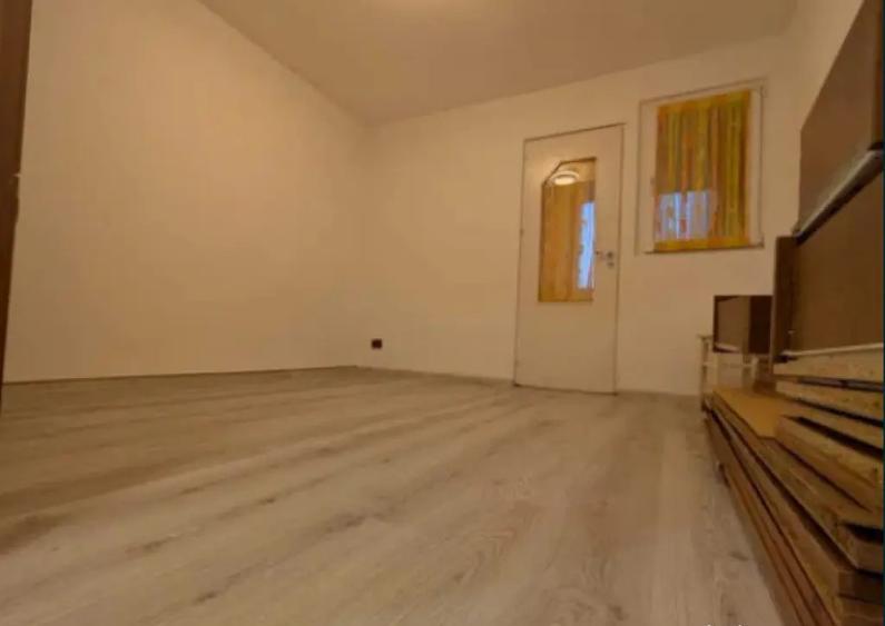 Garsoniera semidecomandata - zona Tractorul - 7