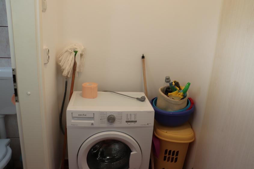 Apartament cu pozitie foarte avantajoasă. - 7