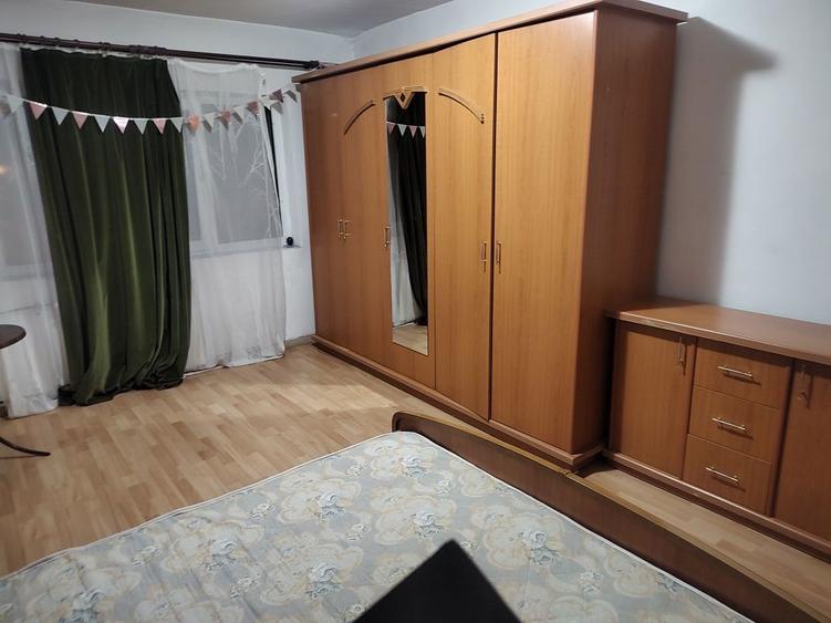 Dau in chirie garsoniera in Oradea zona Milcovului Nr 9 - 1