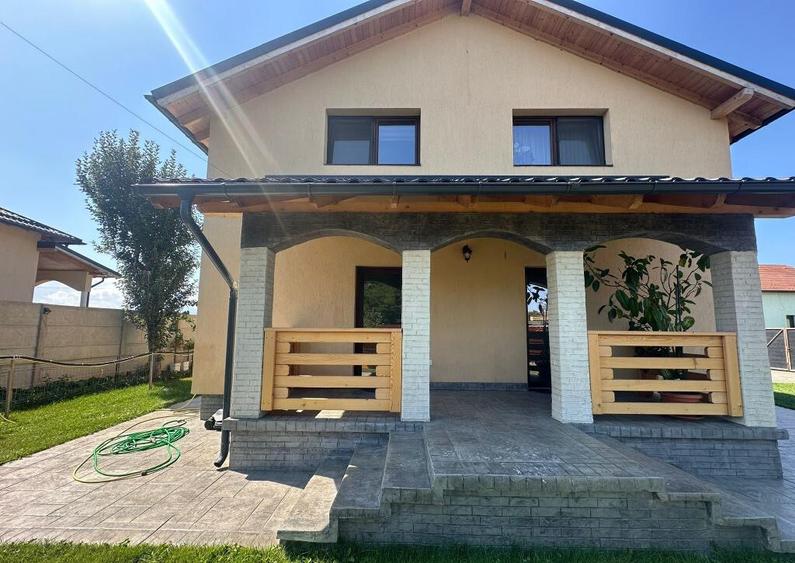 Case moderne in Halchiu lini?te, intimitate ?i acces rapid catre BV! - 18