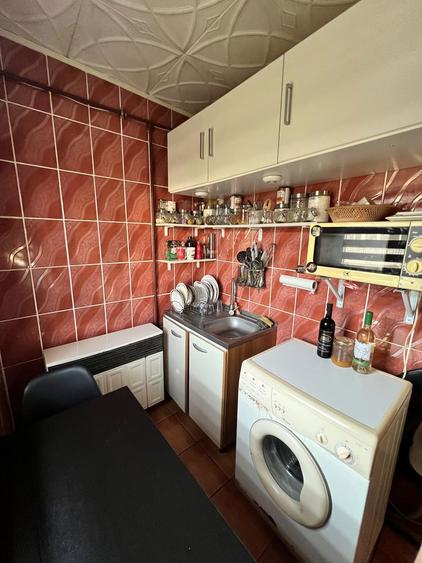 Vand garsoniera spatioasa - 1