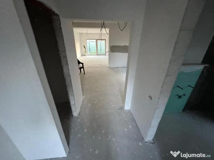Casa de vanzare Duplex zona Carrfour - 12