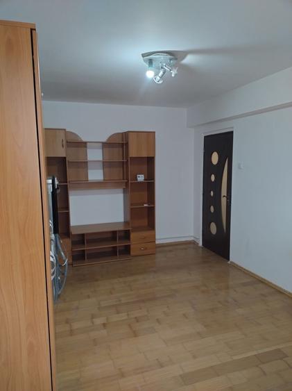 Apartament de vanzare - 2