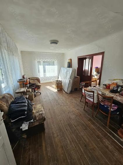 Vand casa 4 camere Pestisu Mare