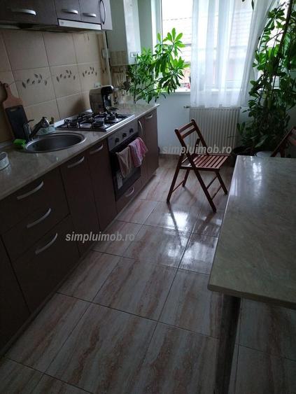 Decomandat Etaj 1 Apartament Cu Centrala Proprie si Loc de Parcare - 4