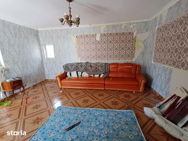 Apartament la casa ( triplex ) / 9 mai - 5