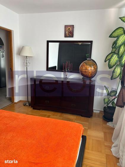 Apartament cu 3 camere semidecomandat, mobilat în Moșilor