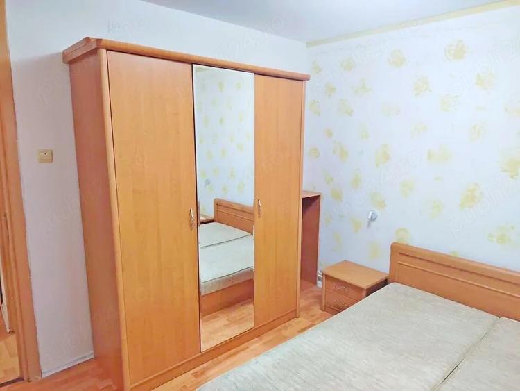 Apartament cu 3 camere decomandat în Bucovina