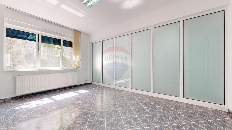 Imobil premium de inchiriat in Brasov, aproape de Biserica Neagra - 2