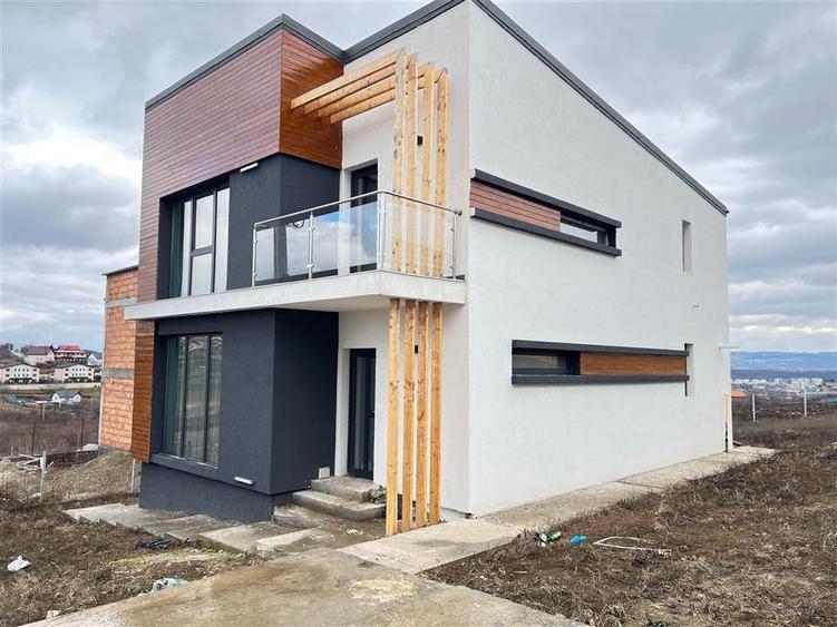 Vila FINALIZATA SI INTABULATA 4 Camere - Valea Adanca - 5 Drumuri - 2