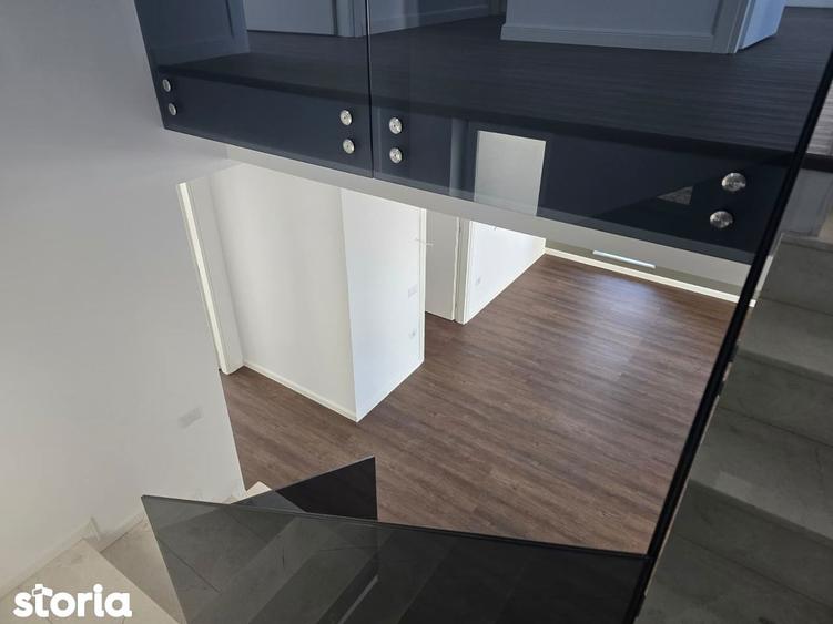 Vila de vanzare in Palazu Mare zona centrala - 1