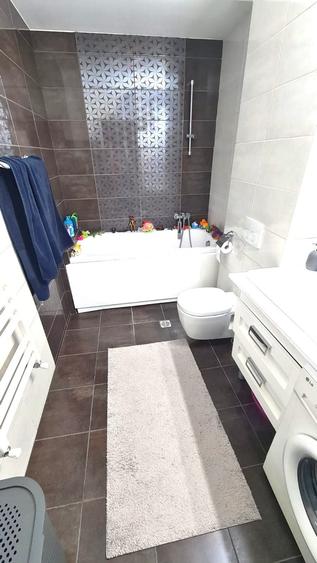 Apartament 2 camere de închiriat – Trocadero, bloc nou, lift - 12