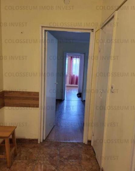 Apartament 3 camere, semidecomandat - zona Garii - 3